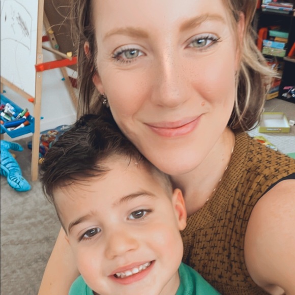 Meet your Posher, Sarah - Picture 1 of 1